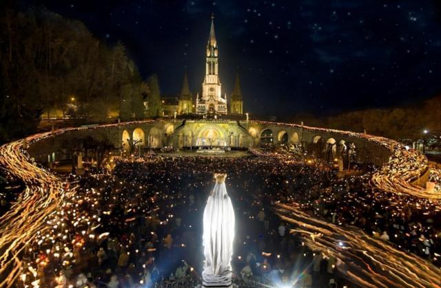 Villa Bigorra Lourdes Centre Le Sanctuaire La Grotte , Parking ภายนอก รูปภาพ