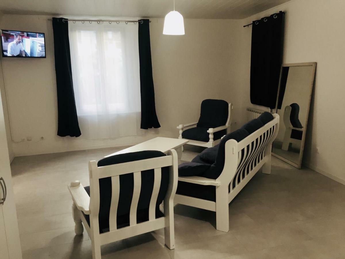 Villa Bigorra Lourdes Centre Le Sanctuaire La Grotte , Parking ภายนอก รูปภาพ